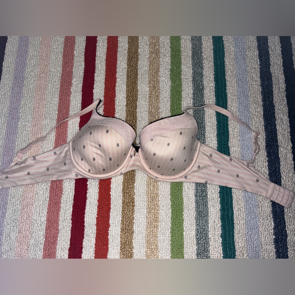 Victoria’s Secret bra